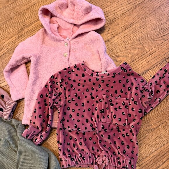 Toddler Girl Bundle (8 Items) | 2T - Picture 6 of 7